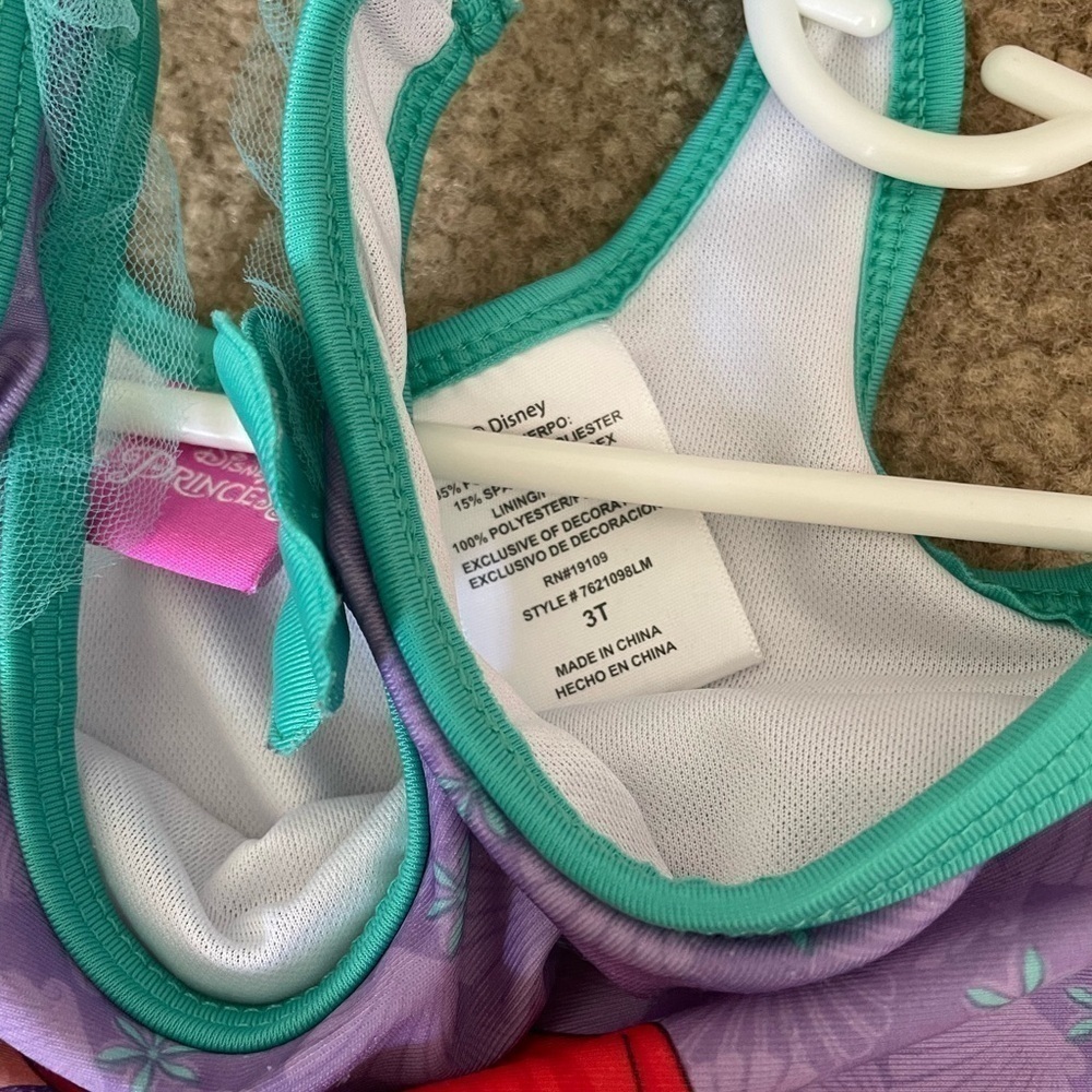 Little mermaid Disney Toddler girl 2T swimsuit with extra top - Picture 4 of 4